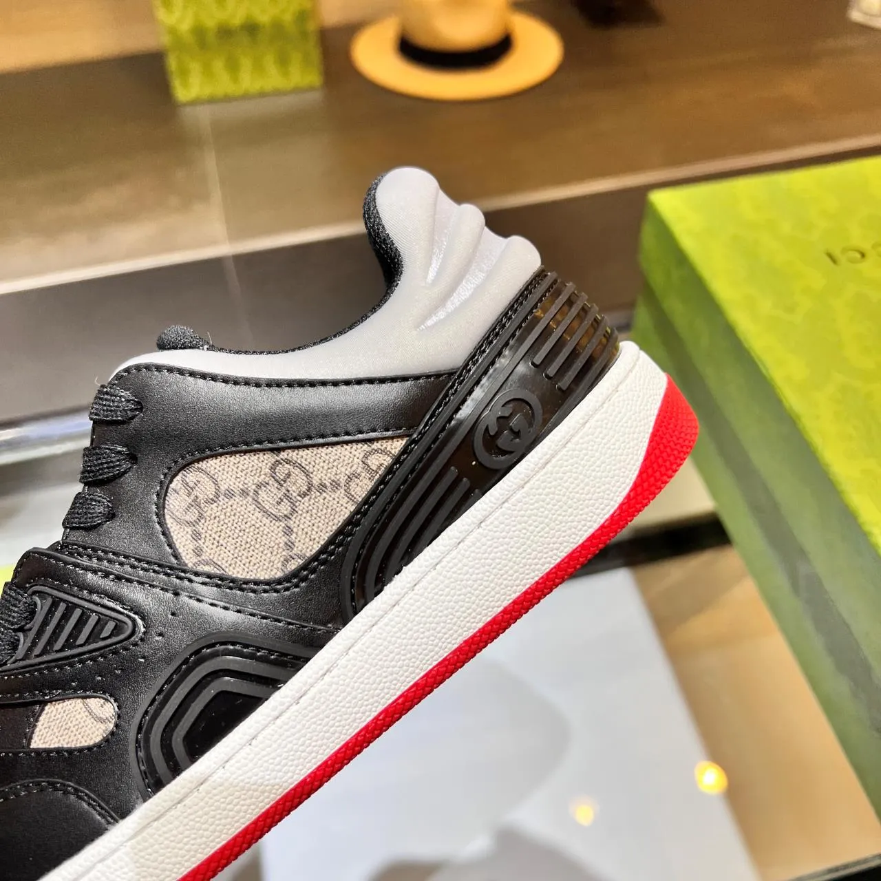 👟👟Ex-factory price 600👟👟 Men's size +10 high version, the top version of 2022 Gucci low-top sneakers! The new colors are reproduced one to one. New style for early spring, creating a perfect style💣💣💣street style🔥🔥🔥cool and trendy C-level fashionable outfit with a retro and futuristic feel🌹🌹🌹classic boot shape + British color-blocking design, super eye-catching. Various leather splicing, original reverse mold last type, imported high-end knitting needles showing exquisite texture! Open mold to customize high-density TPU outsole. 15 colors come out first. Size: Female 35-41 Male 39-46